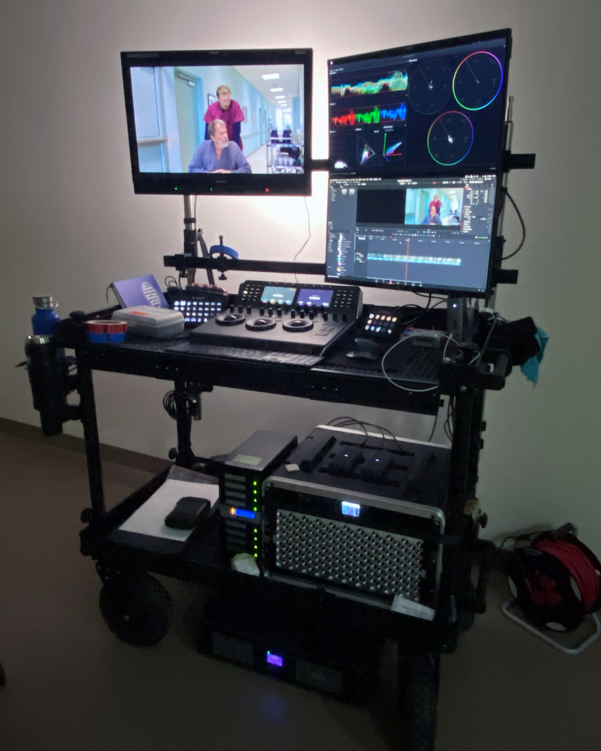 Mobile DIT cart / Compact image and data workstation
